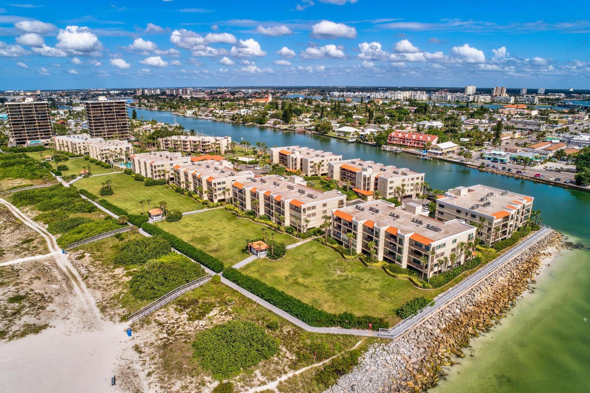 Land'S End 9-403 Beach Front - Premier Villa St. Pete Beach Exterior photo